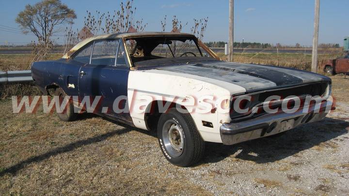 70 Plymouth RoadRunner Muscle Car
